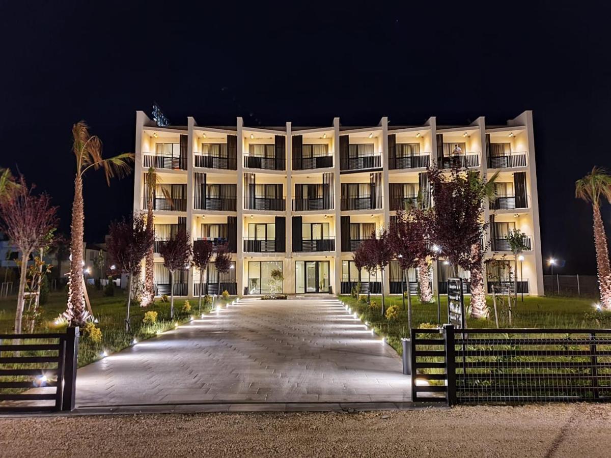Amber Hotel Albania Spille Exteriör bild