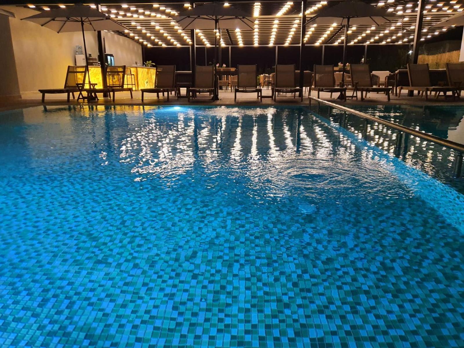 Amber Hotel Albania Spille Exteriör bild