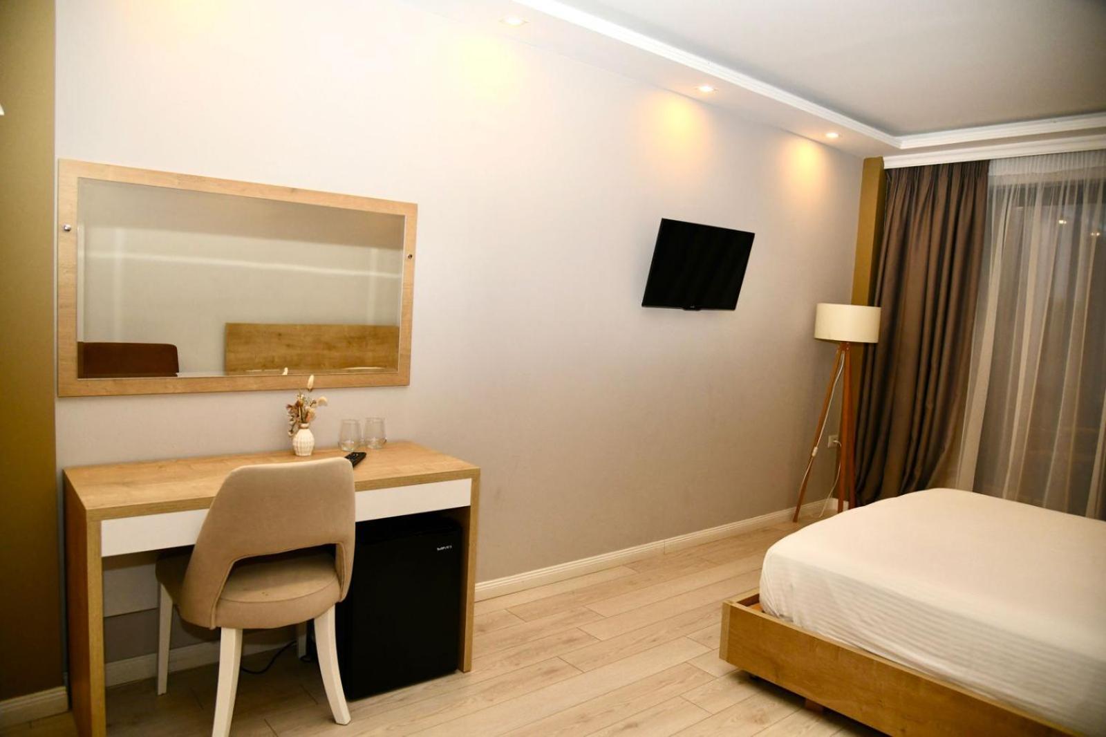 Amber Hotel Albania Spille Exteriör bild